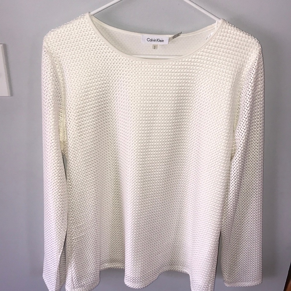 Calvin Klein • Cream Long Sleeve Top Large